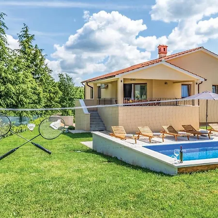 Amazing In With Wifi Vikendica Pazin