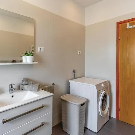 Four-bedroom In パジン