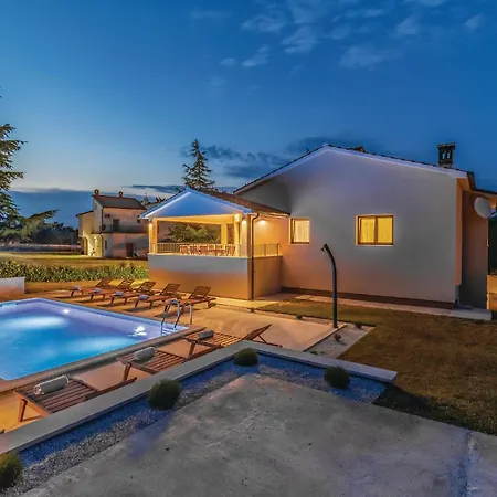 Four-bedroom In パジン